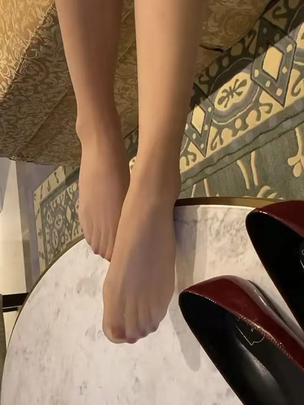 穿丝袜后脚臭的风险会增加