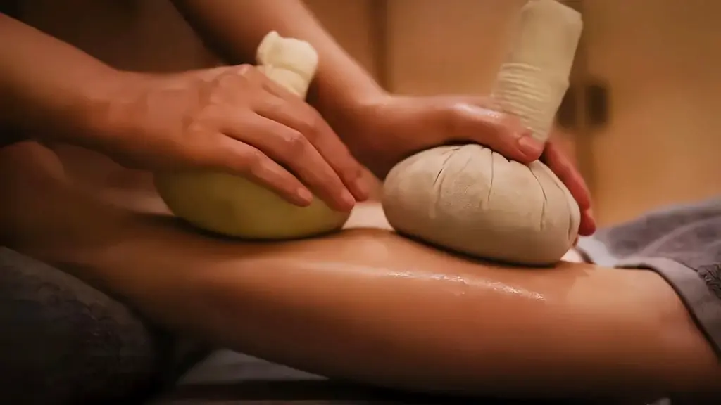 都市绿洲：深度解析SPA按摩对身心的疗愈之力