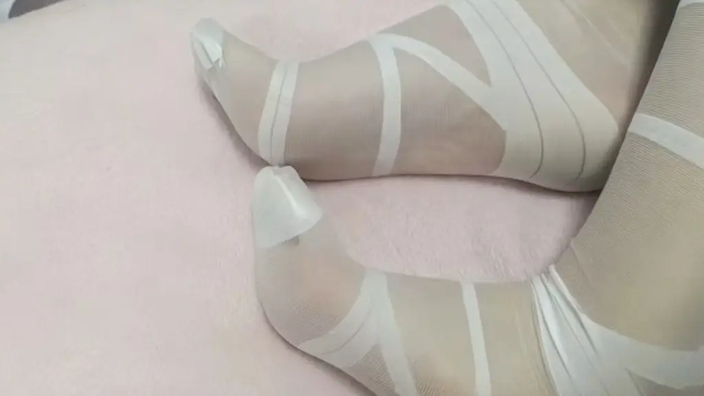 深圳丝足福田技师甜甜的白丝很纯洁